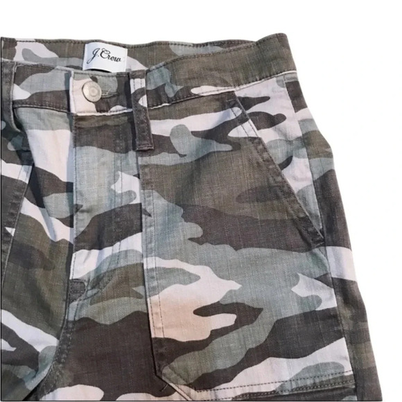 Camouflage Women's Pants - Picture 2 of 9